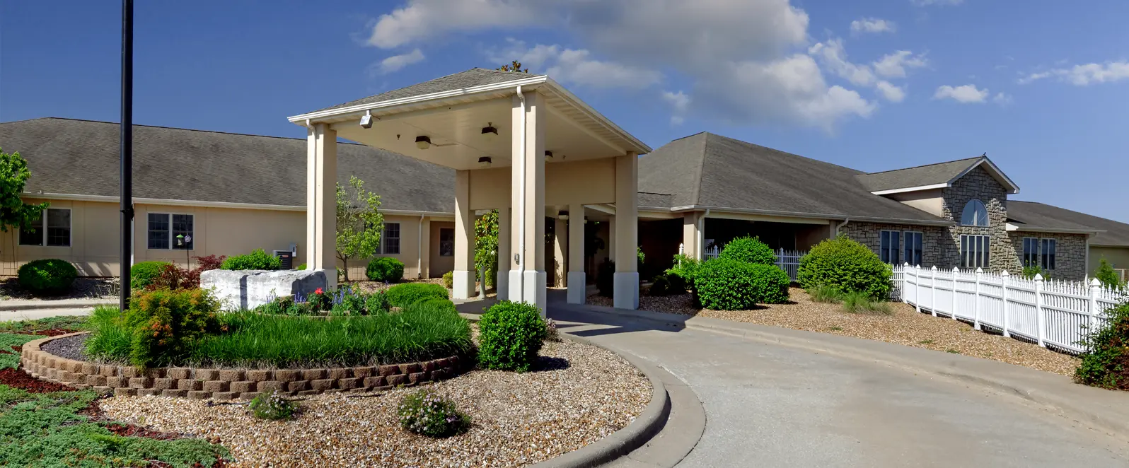 Ash Grove Rehabilitation Clinic exterior