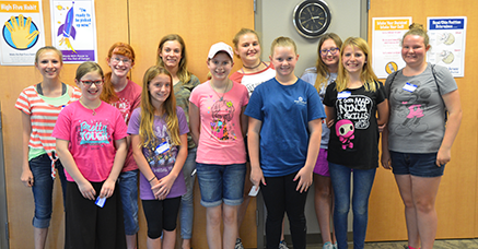 Group of teen girls at the Sage Sitter class